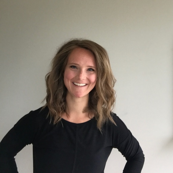 Meet your Posher, Kaila - Picture 1 of 1